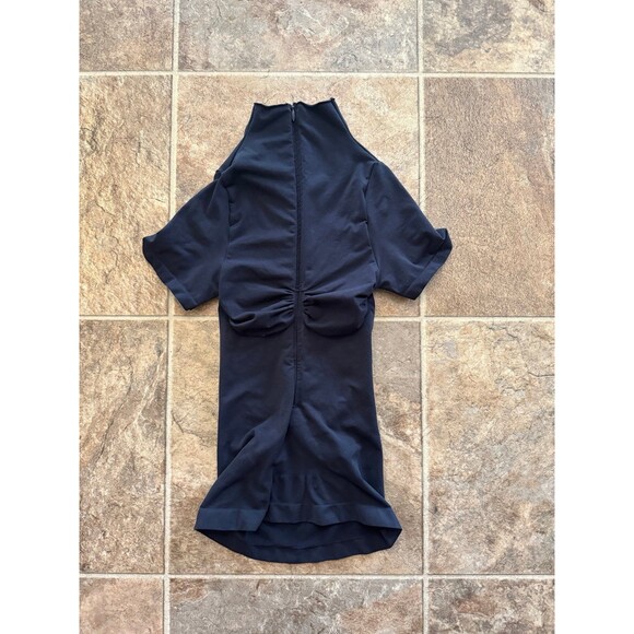 Skims Seamless Sculpt Zip Front T-Shirt Onyx Size XS - Picture 8 of 12